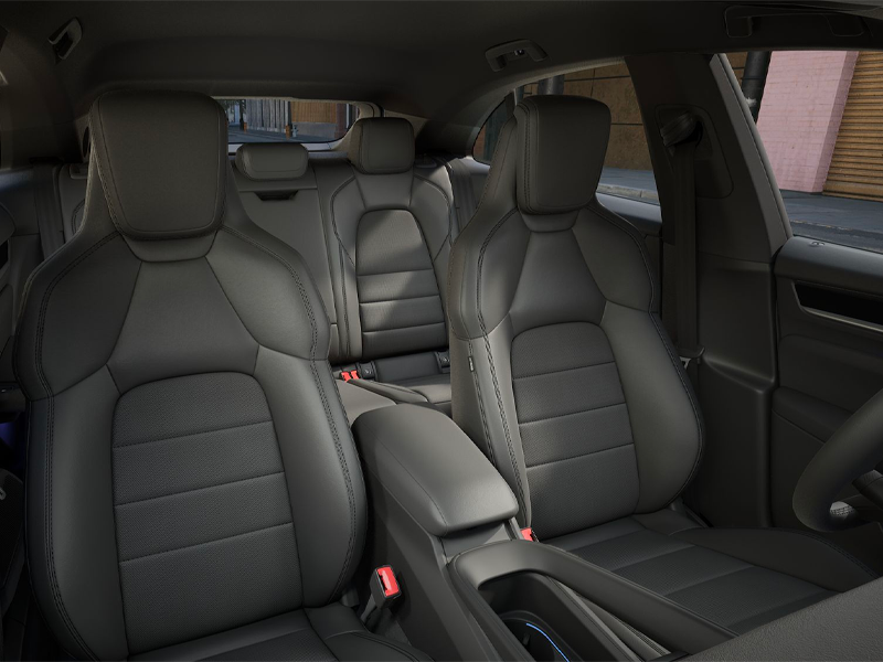Porsche – Macan 4